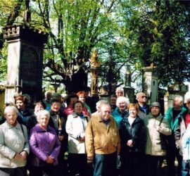 Gruppenfoto der Further Pfarrsenioren bei ihrem Besuchen in Straubing